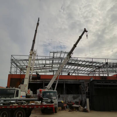 Pre Engineered Steel Structure Workshop Construction With Steel Color Sheet Cladding