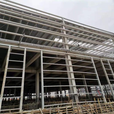Prefabricated Industrial Steel Buildings with Glass Wool Sandwich Panels