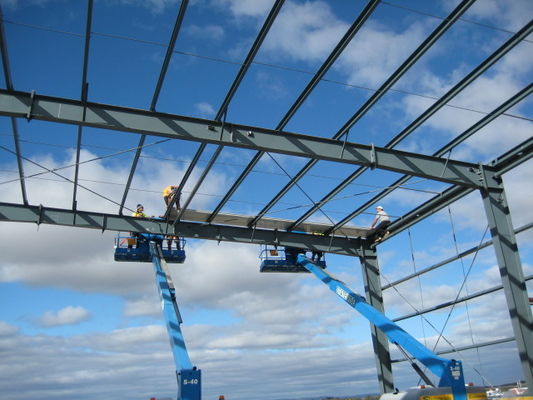 AutoCAD Designed Steel Structure Workshop With Stainless Steel Gutter And Painting / Galvanized Surface