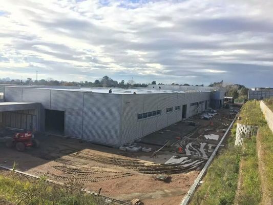Prefab Steel Commercial Building with Sandwich Panels